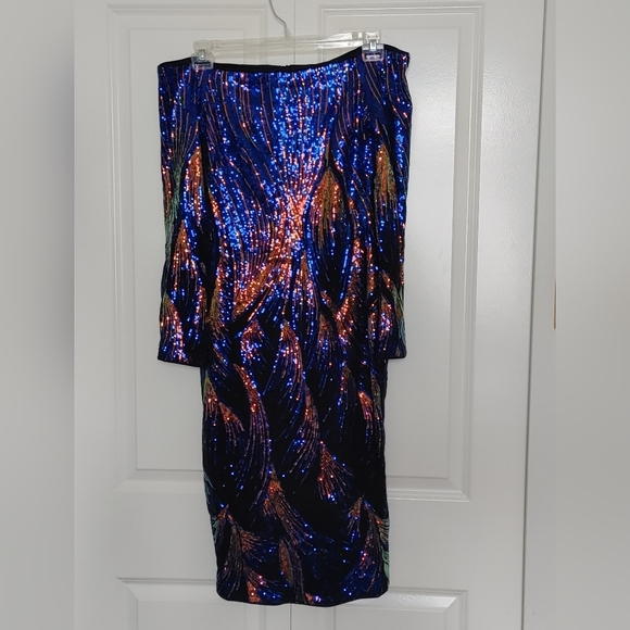 Dress - Picture 1 of 2